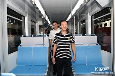 中车唐山制造!福建省首列有轨电车正式下线